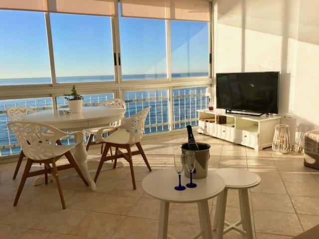 Los Fernandos, 1St Line Beachfront Poniente, 2 Bedroom Apartment Ocean Terrace Бенидорм Екстериор снимка